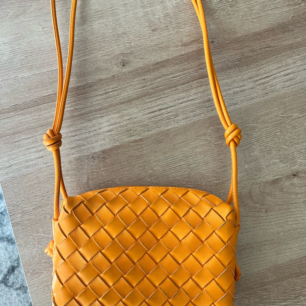 Bottega Veneta mini loop bag in tangerine
